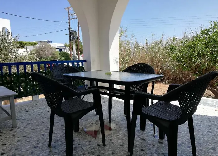 Matina Paros * Naousa (Paros)